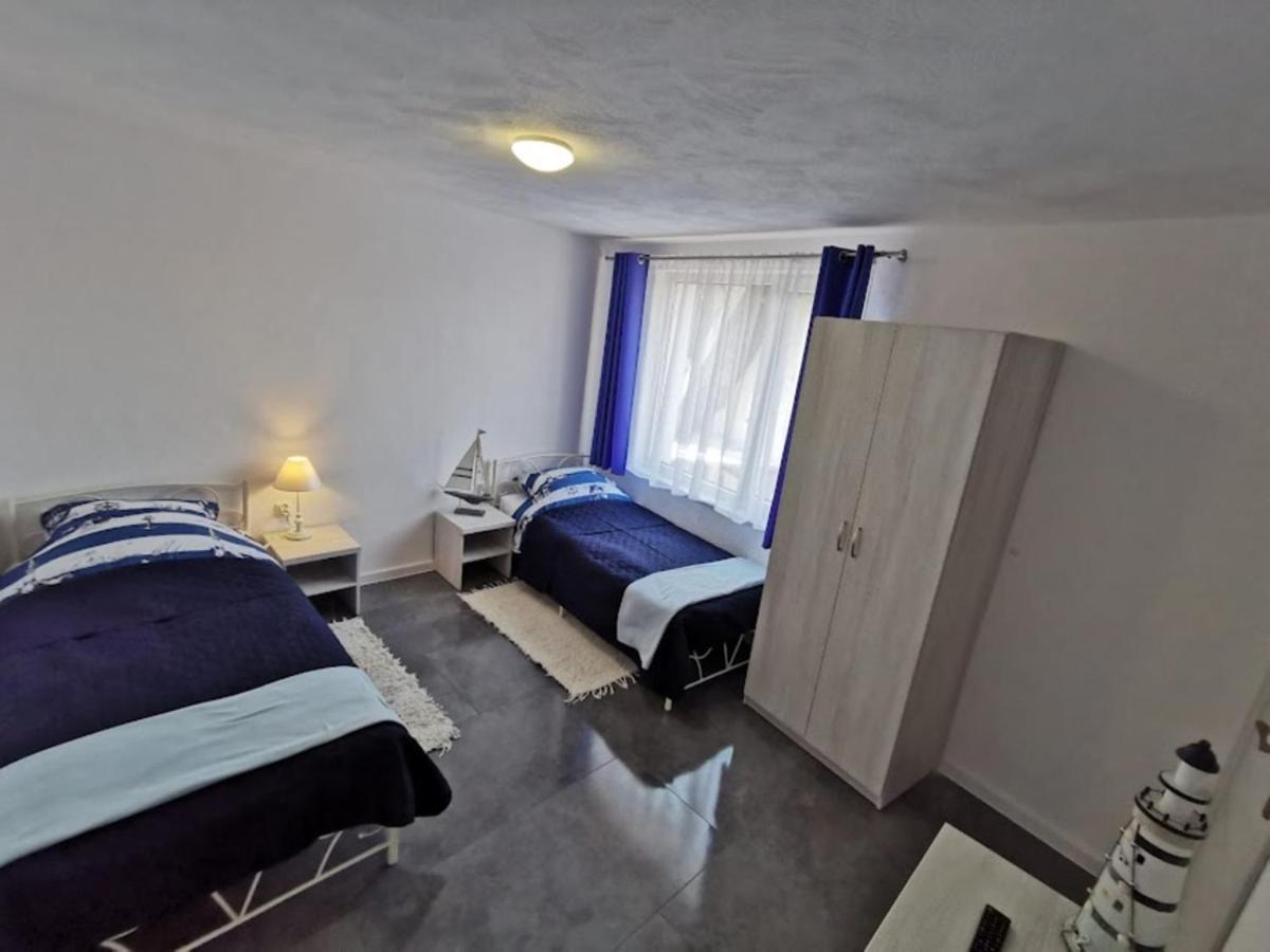 Pokoje Dwuosobowe Hotel Rowy  Eksteriør billede